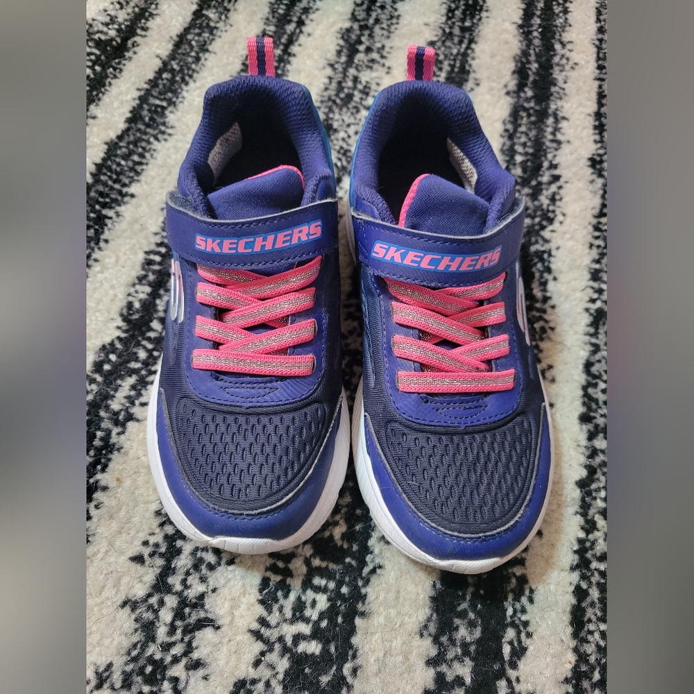 Girls Skechers Size 1